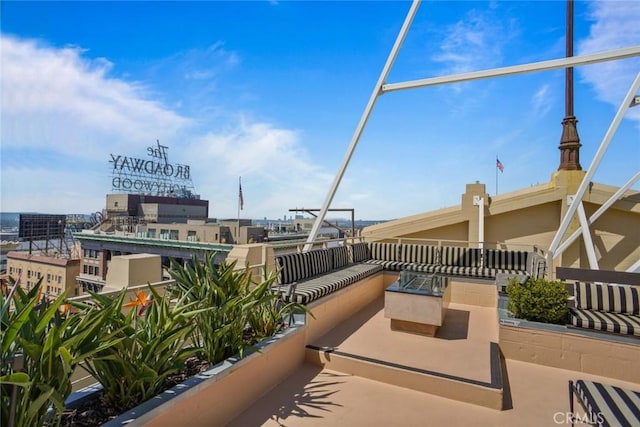 6253 Hollywood Blvd Unit 309, Los Angeles, CA 90028 - view of patio / terrace featuring a balcony