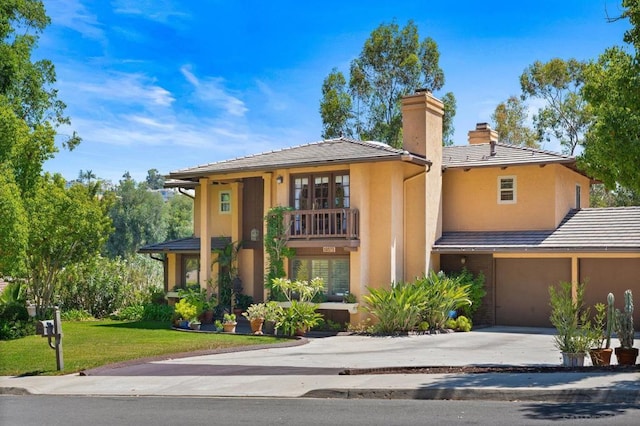 view of front facade featuring a front lawn