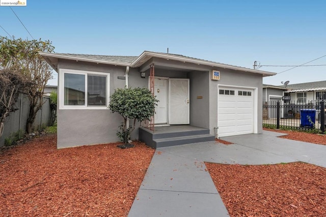 view of front facade featuring a garage