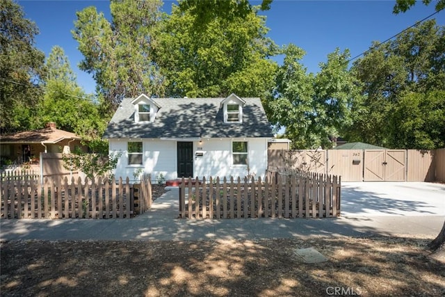 view of front of property