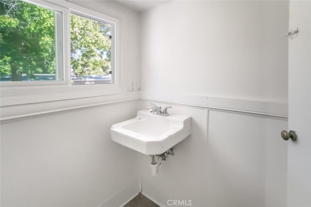 bathroom with sink