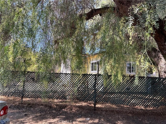 2723 Pirtle St, Los Angeles, CA 90039 - view of side of property