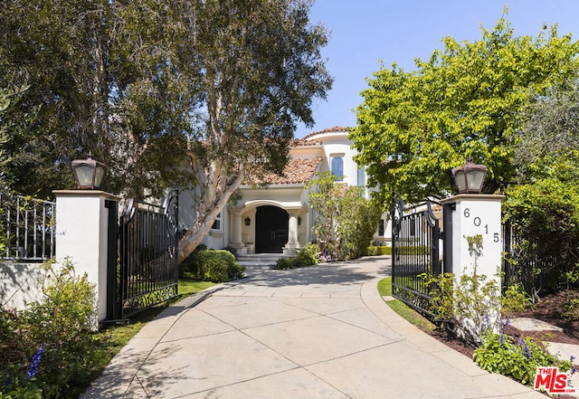 view of front of home