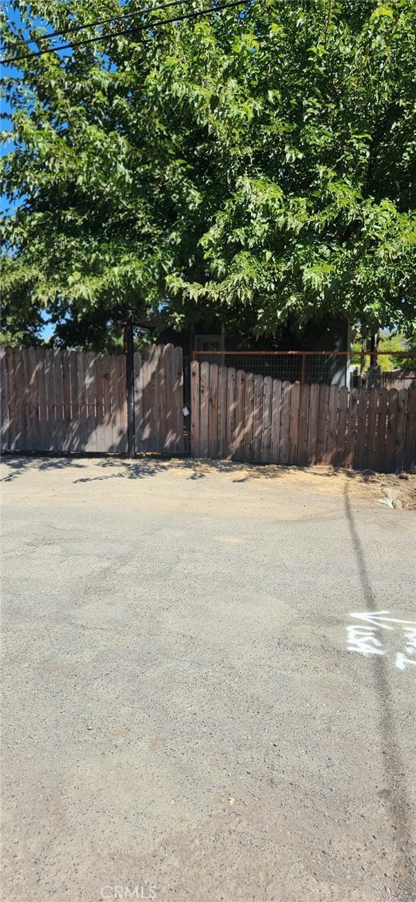 3590 Redwood St, Clearlake, CA 95422 - view of yard