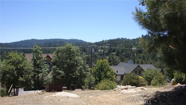 Listing photo 2 for 26715 Merced Ln, Lake Arrowhead CA 92352