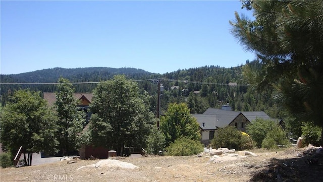 Listing photo 2 for 26715 Merced Ln, Lake Arrowhead CA 92352