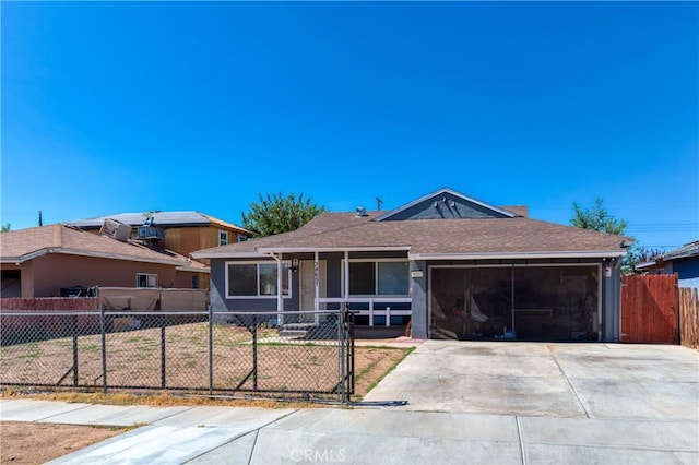 ranch-style home featuring a front lawn