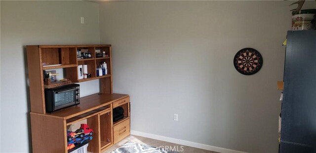 11710 Paskenta Rd, Red Bluff, CA 96080 - office area featuring baseboards