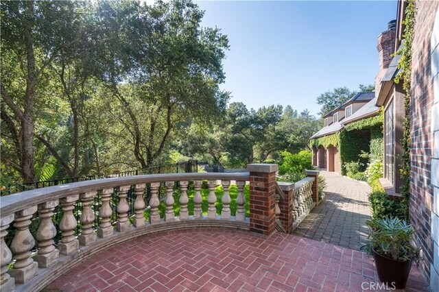375 Berkshire Ave, La Canada Flintridge, CA 91011 - photo 68