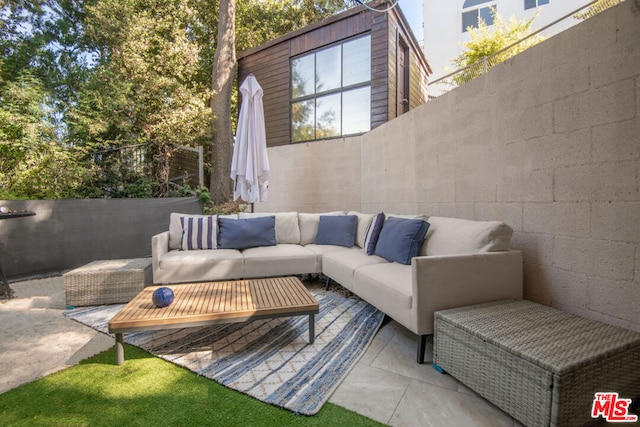 view of patio featuring outdoor lounge area