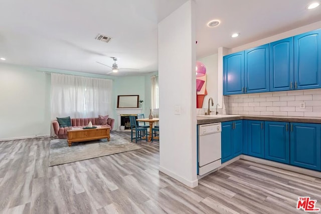 kitchen with blue cabinetry, dishwasher, light wood-type flooring, and ceiling fan