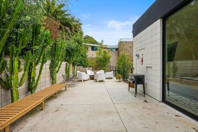 view of patio / terrace featuring an outdoor hangout area