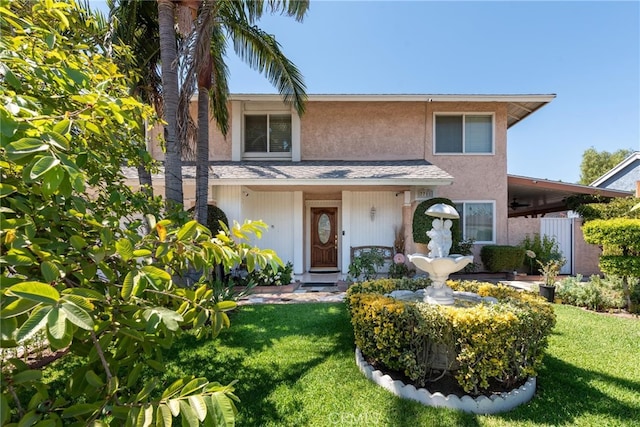 view of front of property with a front yard