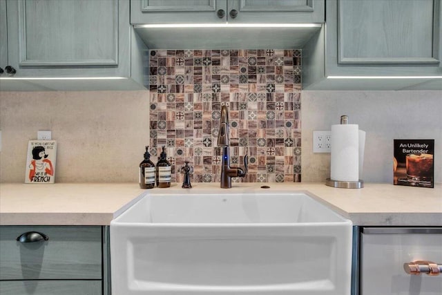 kitchen featuring sink