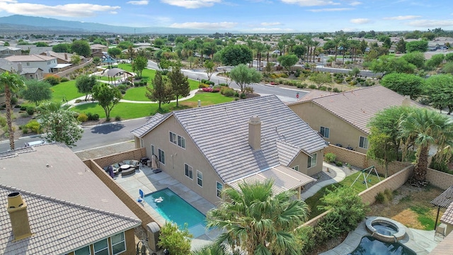 bird's eye view with a mountain view