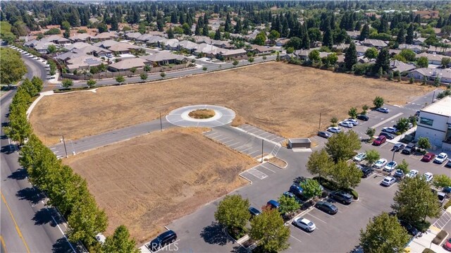 402 Mercy Ave, Merced, CA 95340
