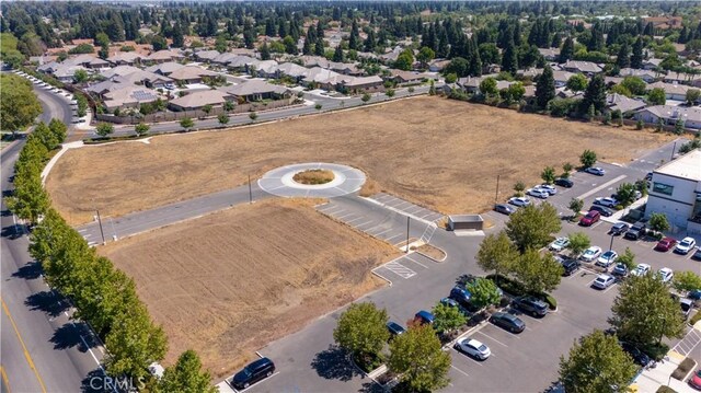 402 Mercy Ave, Merced, CA 95340