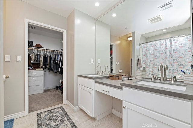 bathroom with vanity