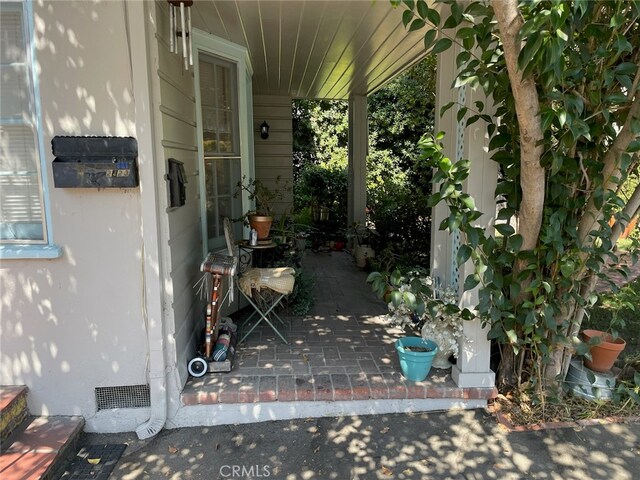 view of patio / terrace featuring covered porch