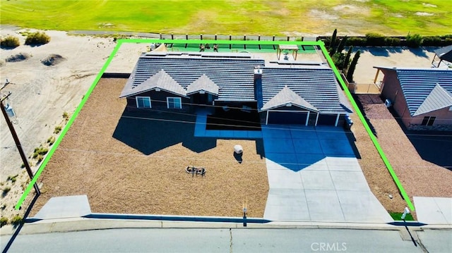 bird's eye view with golf course view