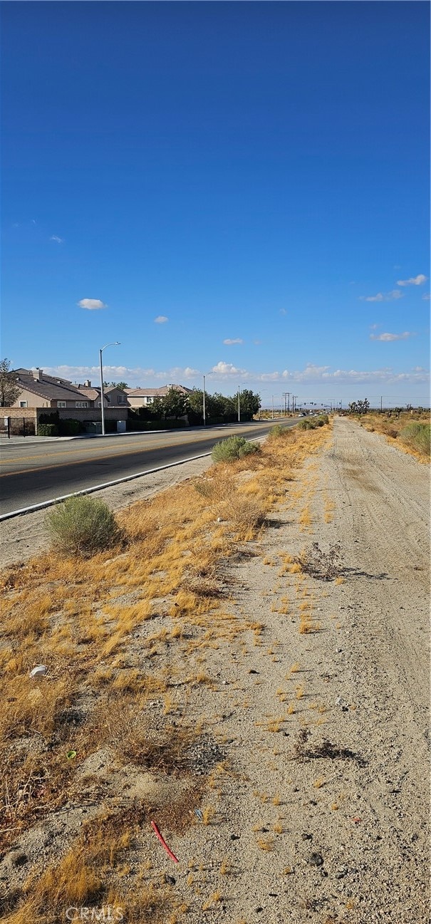 Listing photo 2 for 0 70th St E, Palmdale CA 93552