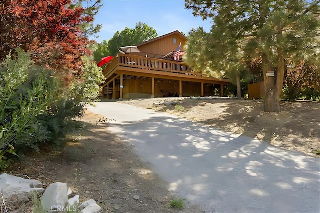 view of front of home featuring a deck