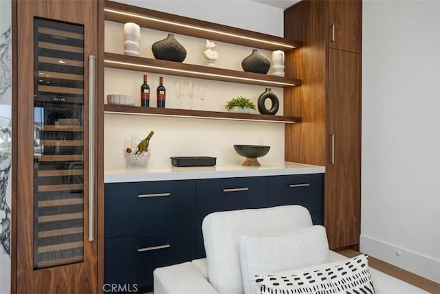 32531 Azores Rd, Dana Point, CA 92629 - indoor bar featuring beverage cooler