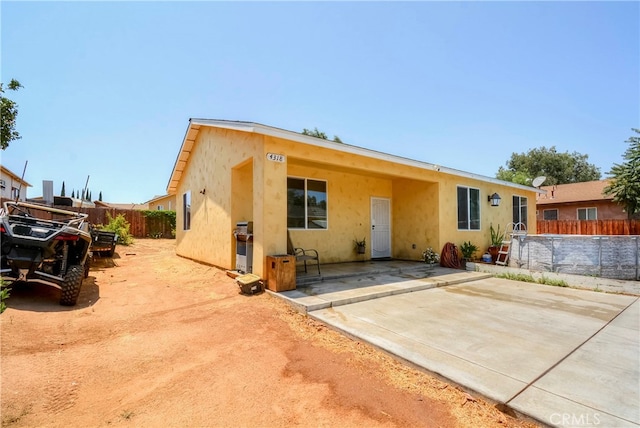 view of front of home