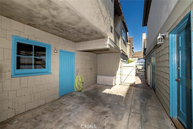115 Apolena Ave, Newport Beach, CA 92662 - view of patio featuring a gate
