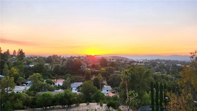 view of aerial view at dusk