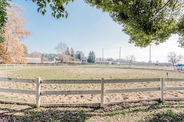 view of yard featuring a rural view