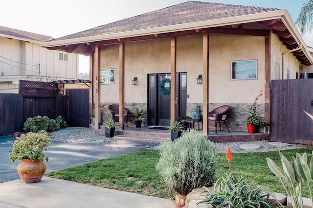 view of front of house featuring a patio area