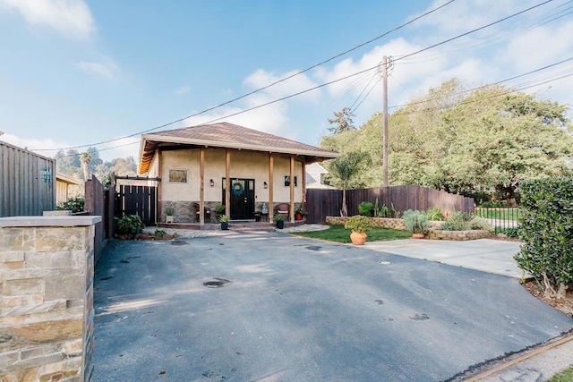 view of front of home