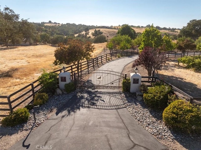 exterior space featuring a rural view