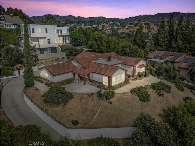 view of aerial view at dusk