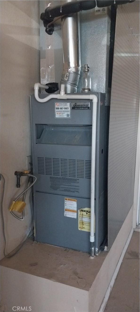 67130 Garbino Rd, Cathedral City, CA 92234 - utilities with heating unit