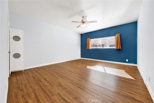 unfurnished room with wood-type flooring and ceiling fan