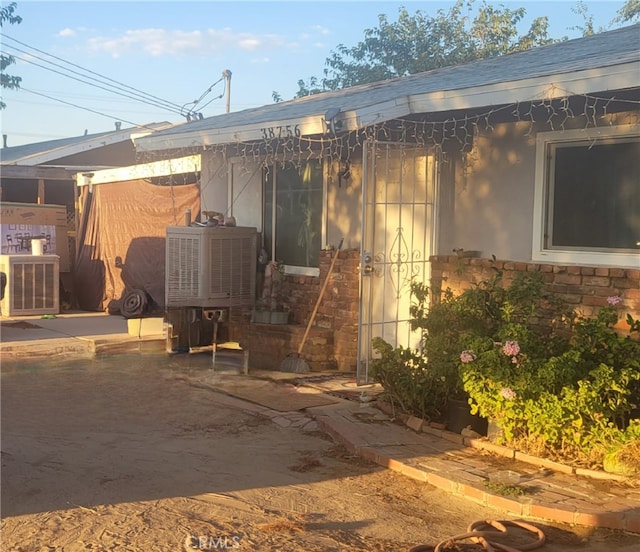 exterior space featuring a patio area