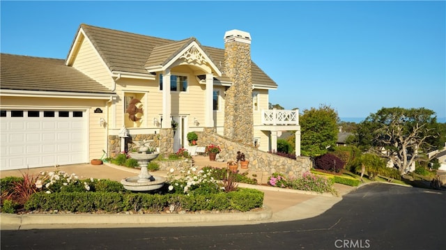 view of front of house featuring a garage