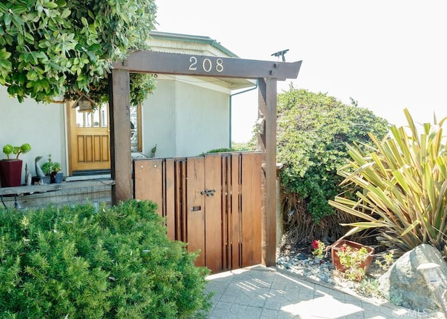 208 Weymouth St, Cambria, CA 93428 - photo 14
