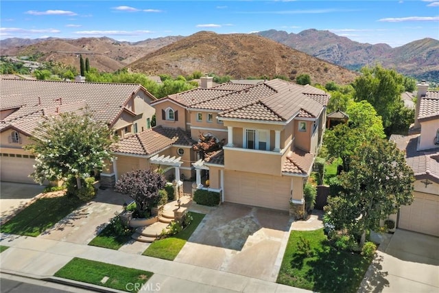 bird's eye view featuring a mountain view