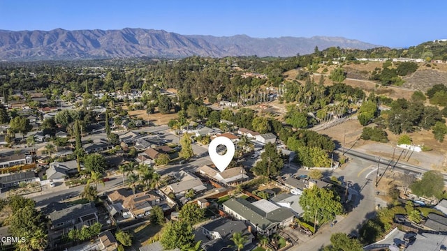 bird's eye view featuring a mountain view