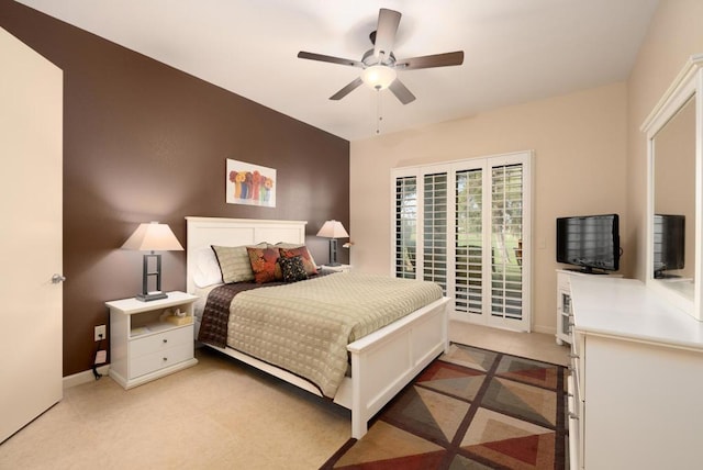 bedroom featuring ceiling fan