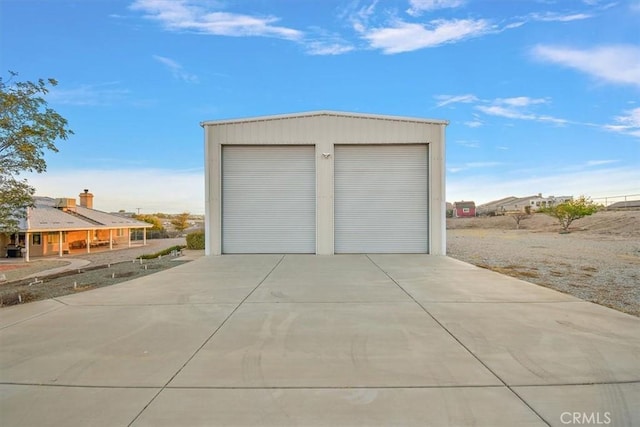 view of detached garage