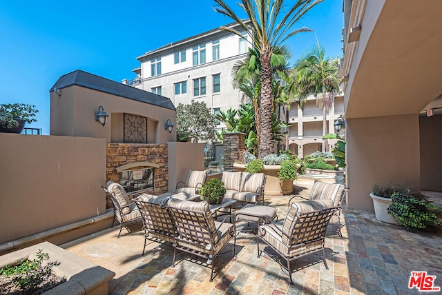 view of patio / terrace featuring outdoor lounge area