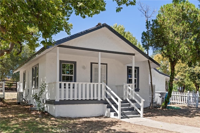 view of front of property with covered porch