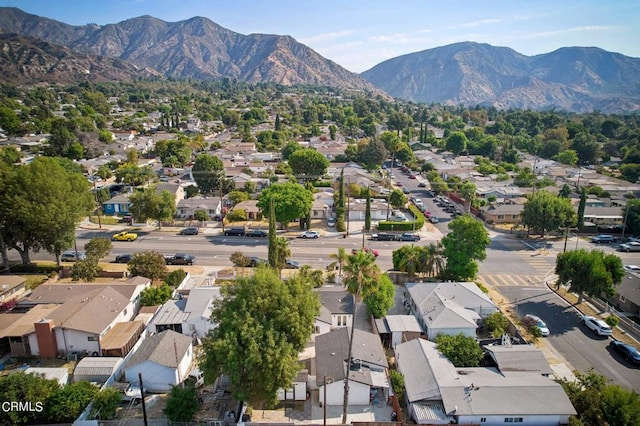 bird's eye view with a mountain view