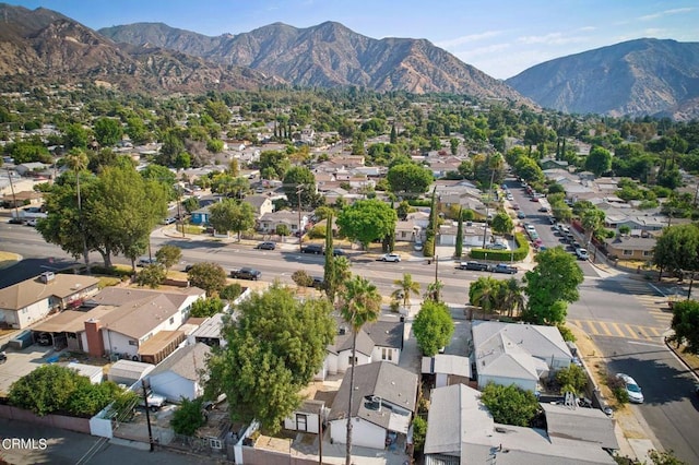 bird's eye view featuring a mountain view