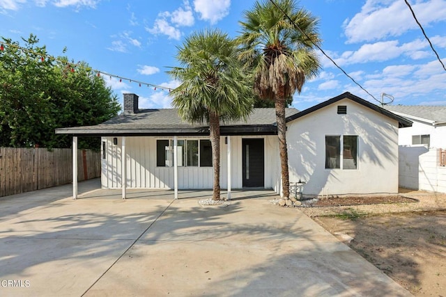 view of front of house featuring a patio area