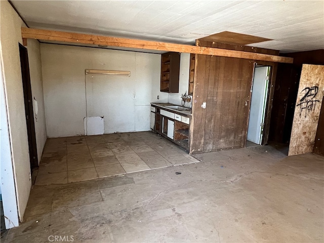 kitchen featuring sink